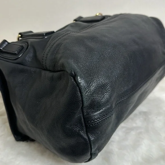 💯Authentic Givenchy Pandora Handbag🍀 - Picture 17 of 17